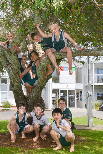 Children in tree